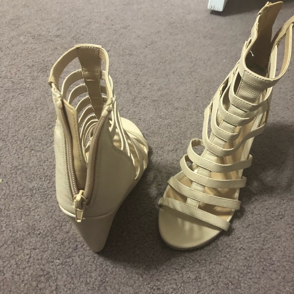 🆕 Express High Wedges - Picture 7 of 7